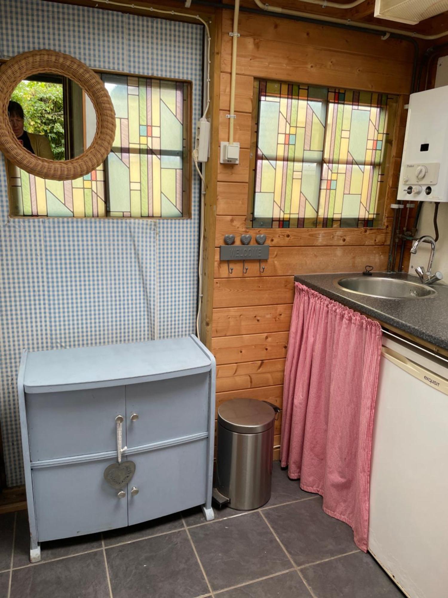 Pipowagen Mamaloe Bed & Breakfast Kesteren Bagian luar foto