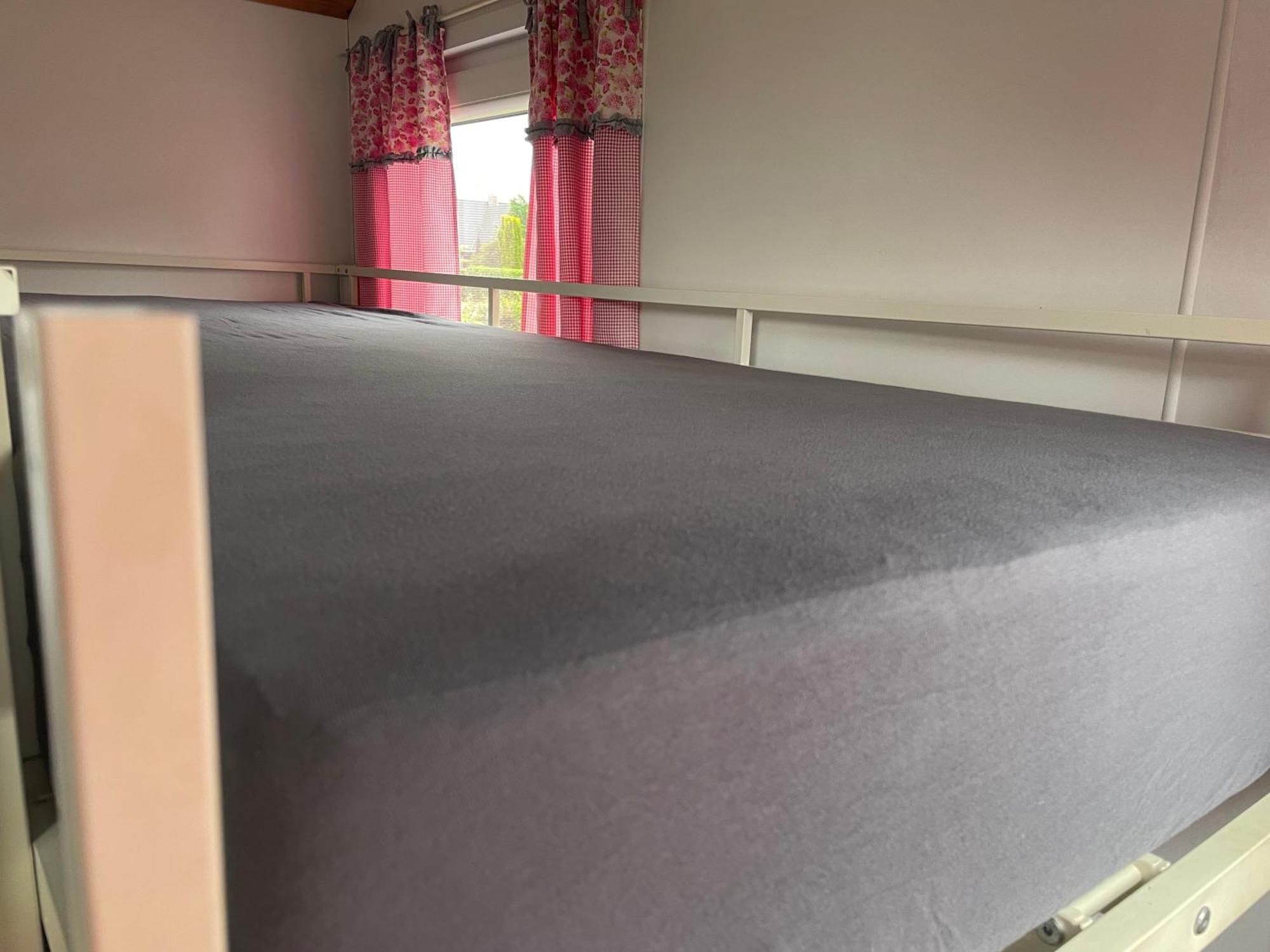 Pipowagen Mamaloe Bed & Breakfast Kesteren Bagian luar foto