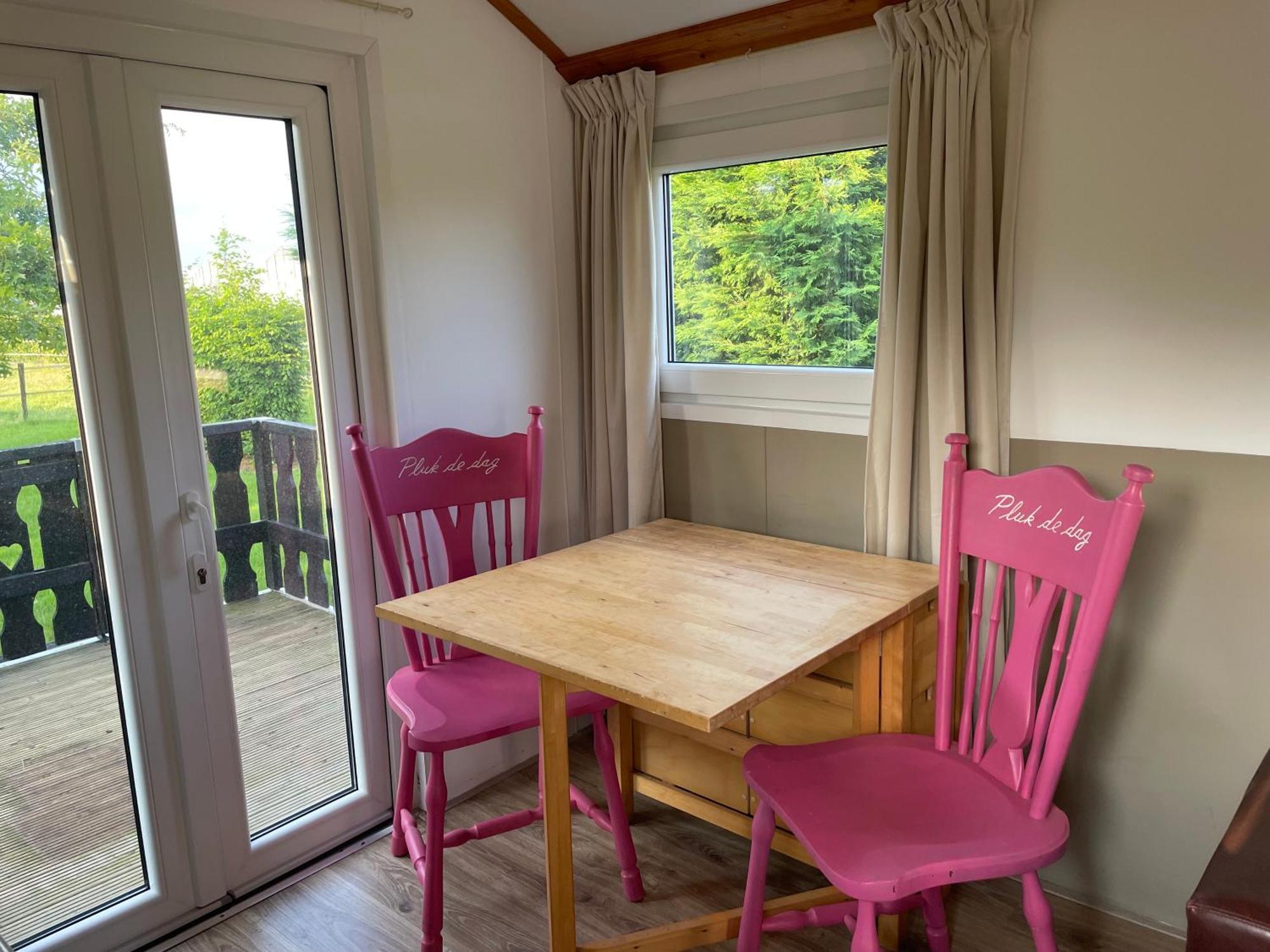 Pipowagen Mamaloe Bed & Breakfast Kesteren Bagian luar foto